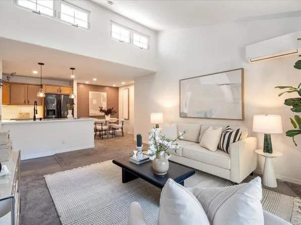 5404 Balboa Arms Dr Unit 469, San Diego, CA 92117