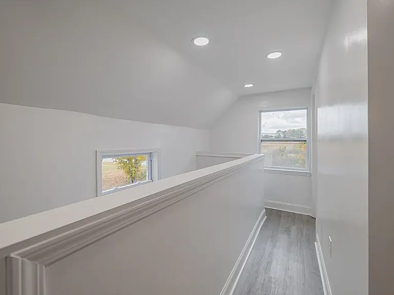 830 Market St — Photo 22