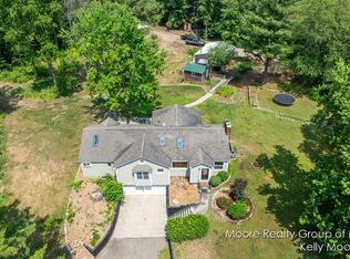 10472 SW Greenville Rd, Greenville, MI 48838