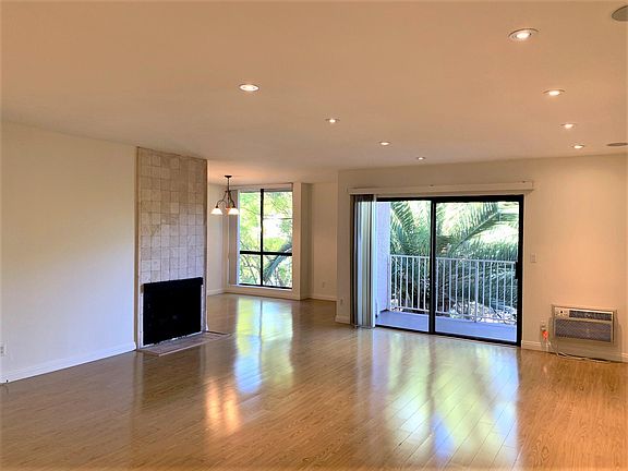 2nd image of 1627 Camden Ave