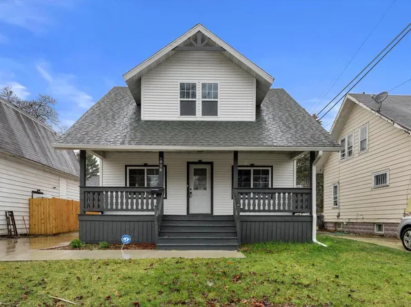 6916 14th AVENUE, Kenosha, WI 53143