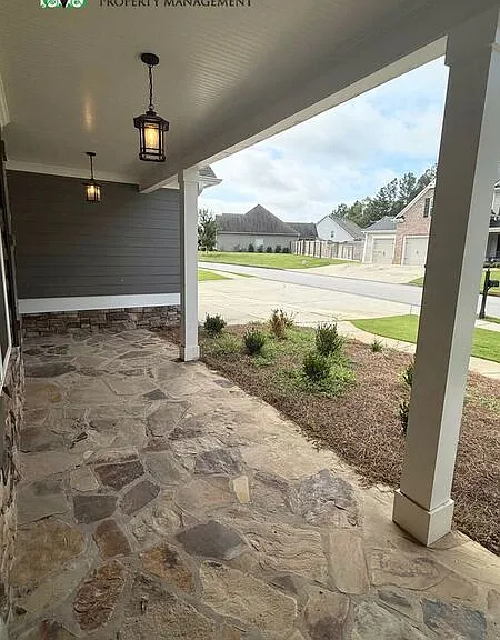 44 Sparkleberry Ln W — Photo 4