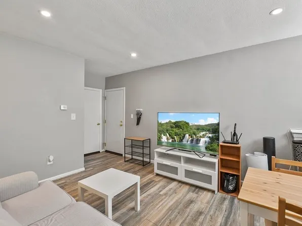 180-180 River St #A, Waltham, MA 02453