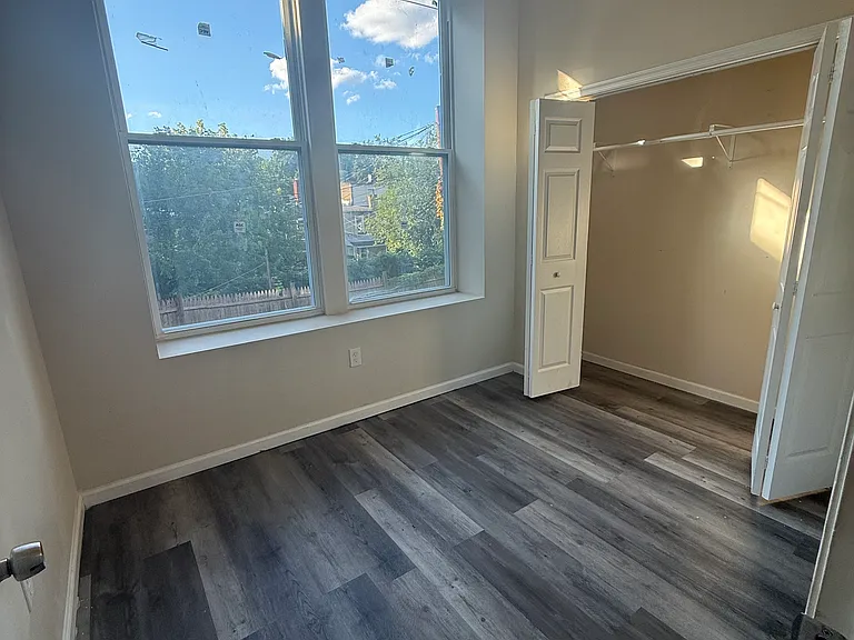 119 S Aubrey St #101 — Photo 2