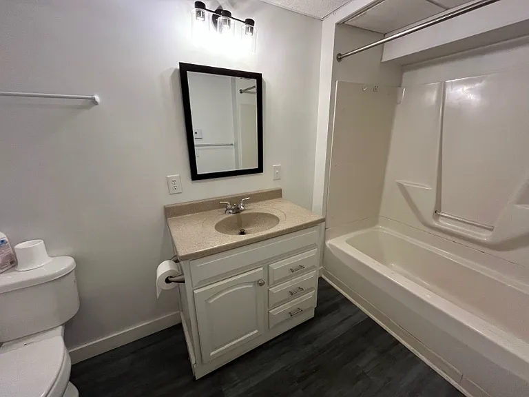 102 Pine St #1 — Photo 10
