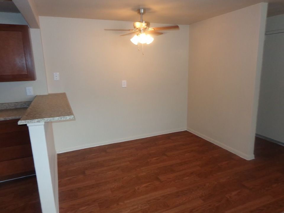 2nd image of 297 Courtland Dr APT 05E