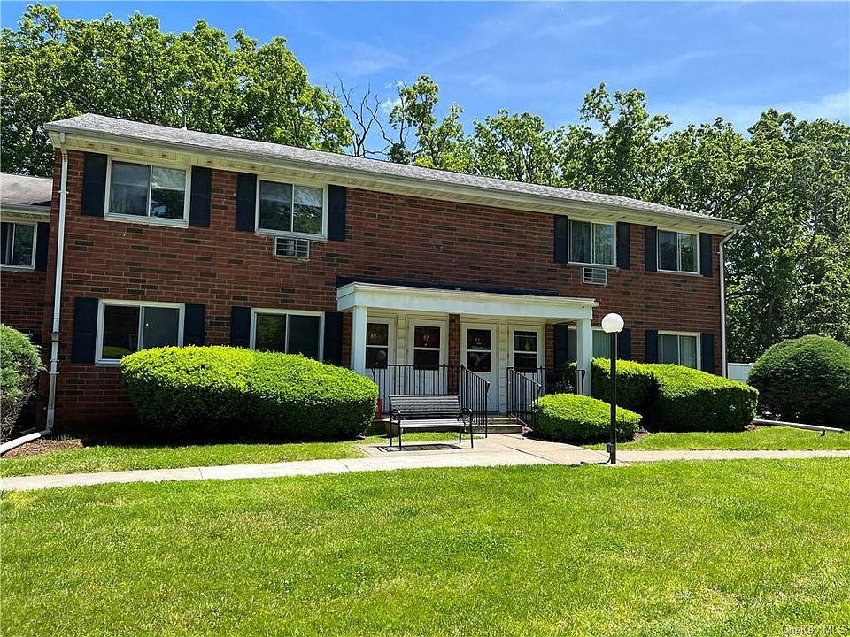 1st image of 89 Manor Dr #89
