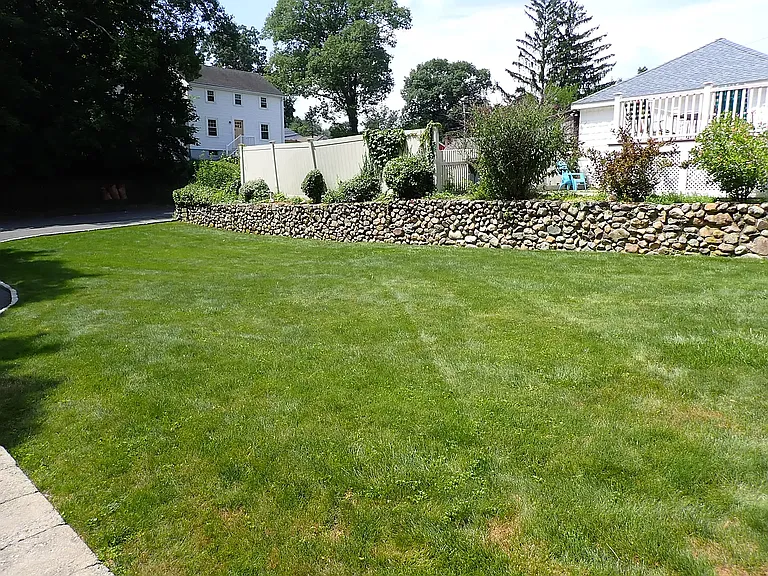 172 Weston St #2 — Photo 4