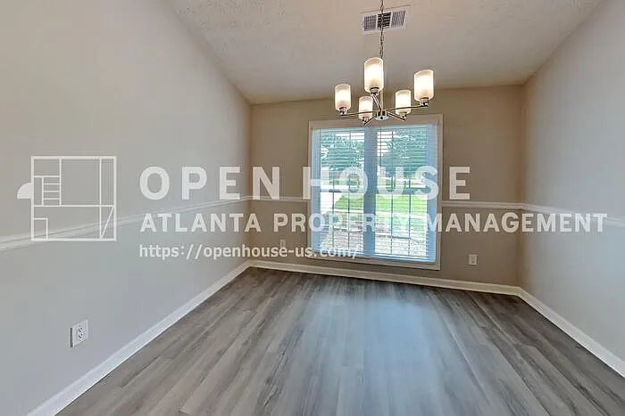 111 Meadowview Ln — Photo 7