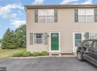 69 Red Mill Rd #D, Etters, PA 17319