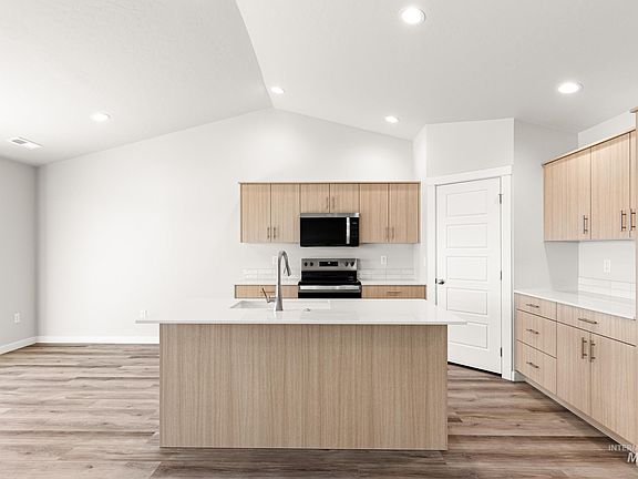 3rd image of 17676 N Boone Peak Ave