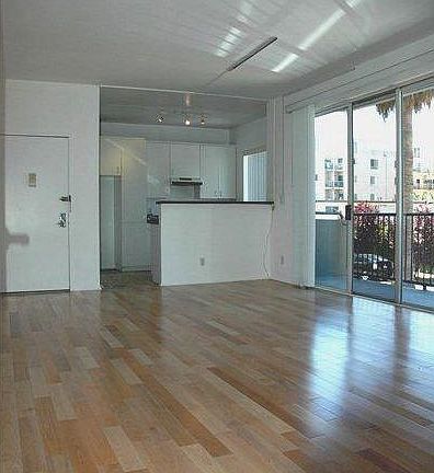 5th image of 1230 N June St