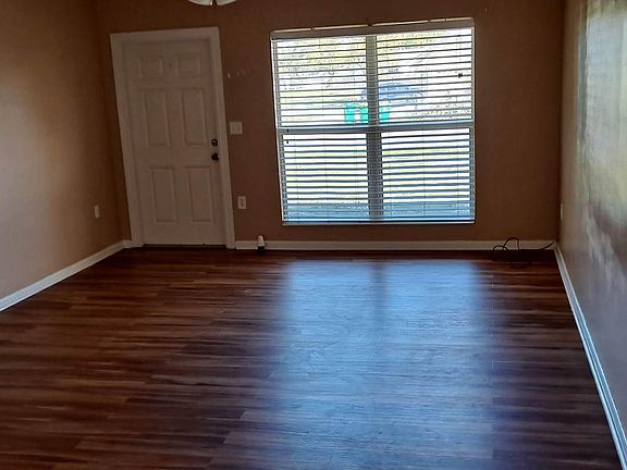 3rd image of 550 Alcazar Ave