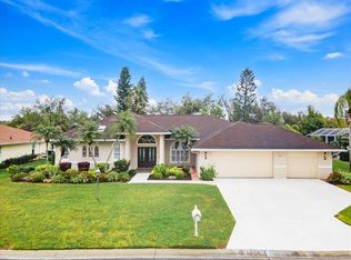5662 Country Lakes Dr, Sarasota, FL 34243