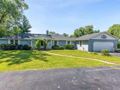 11338 Old Saint Charles Rd, Bridgeton, MO, 63044