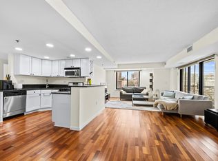 700 1st St APT 3W, Hoboken, NJ 07030