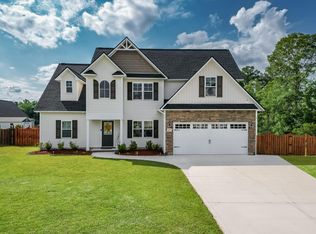425 Sea Buoy Ln, Sneads Ferry, NC 28460