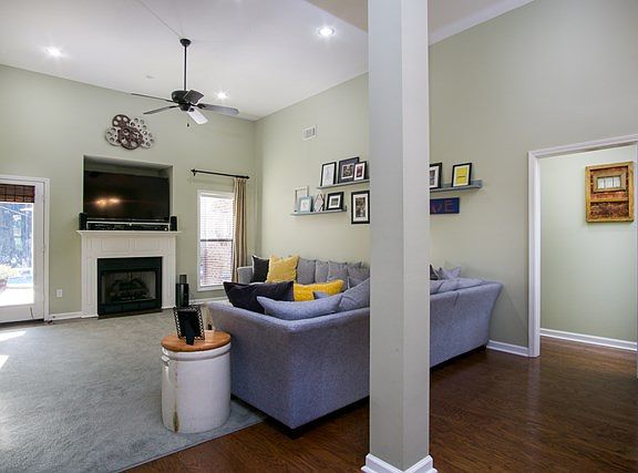 4th image of 100 Breckenridge Dr