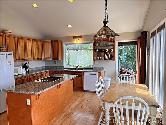 5th image of 308 Indian Park Ln