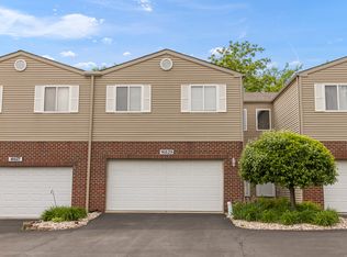 16629 Willow Walk Dr, Lockport, IL 60441