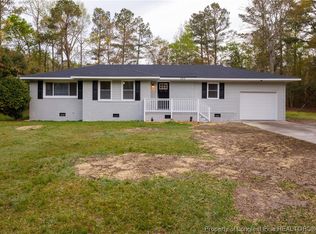 283 King Tuck Rd, Saint Pauls, NC 28384