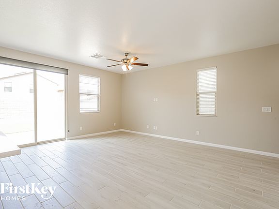 4th image of 10030 Cluny Ave