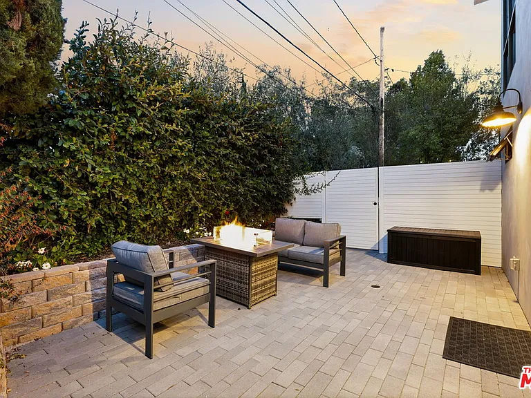 4034 Coolidge Ave — Photo 32