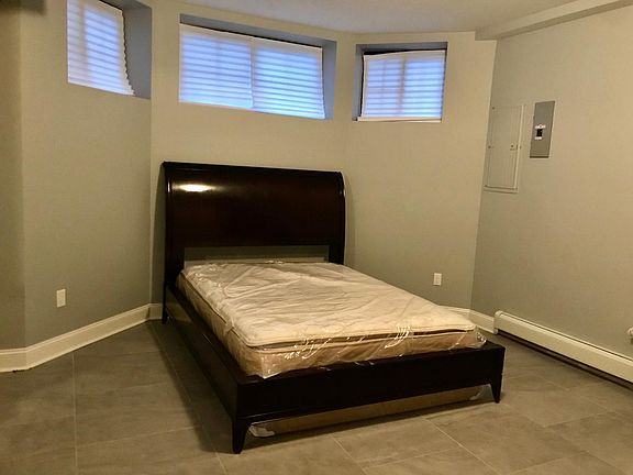 5th image of 229 Carteret St #2