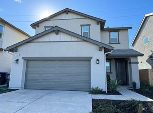 1107 W Payson Ave, Visalia, CA 93291