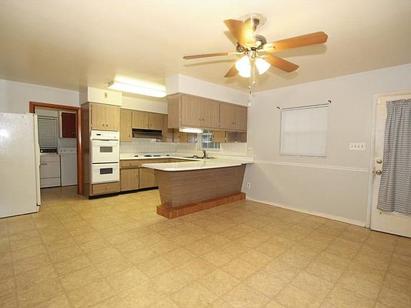 4th image of 5209 E Columbus Dr