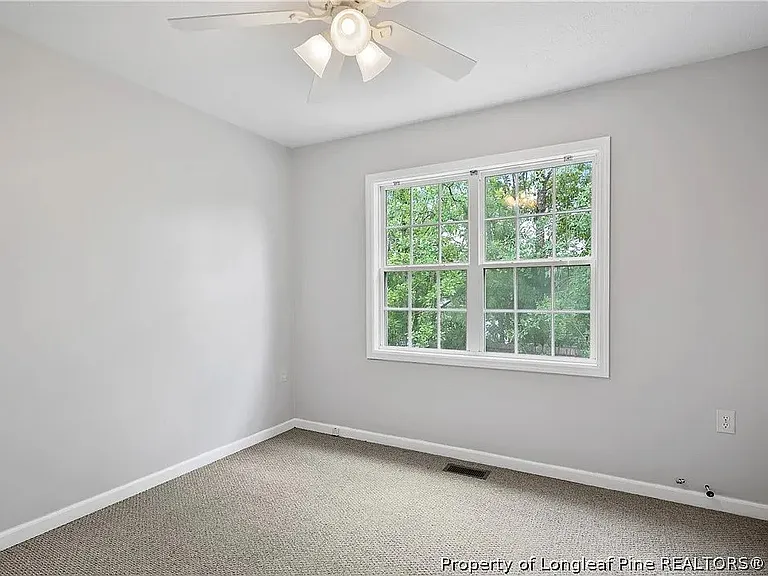 366 Colonial Hills Dr — Photo 8
