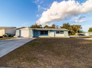 6031 Redwood Dr, New Port Richey, FL 34653