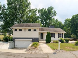 1678 Ridgehill Ln, Lima, OH 45805