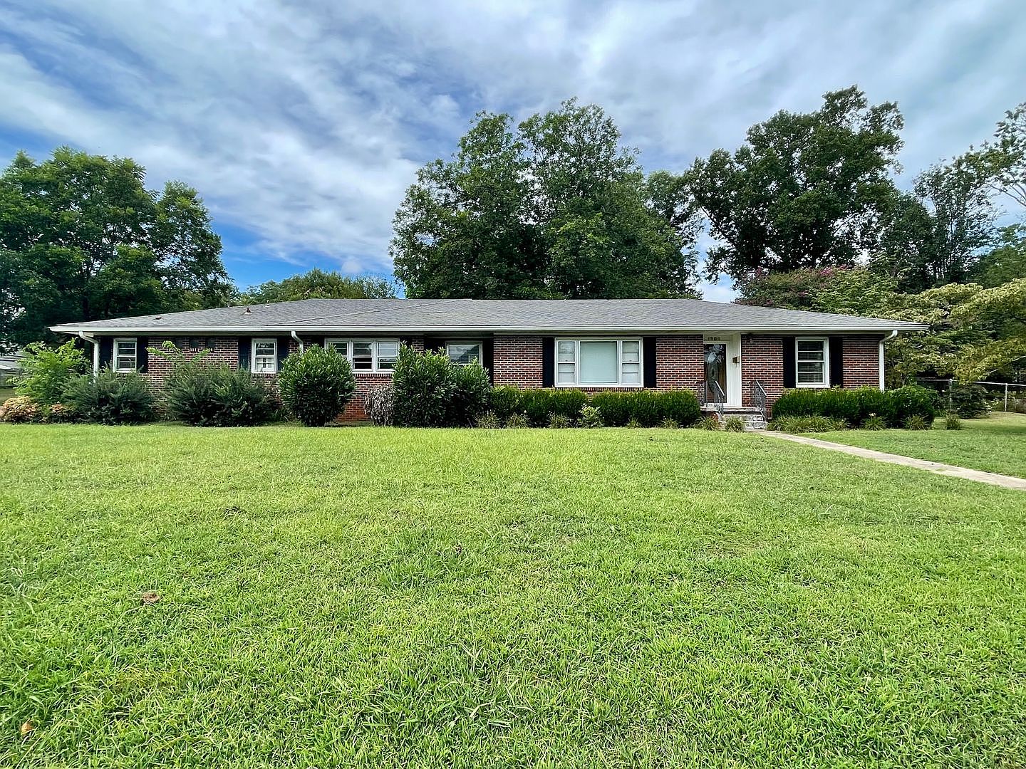 1206 S Madison St, Athens, AL 35611 | Zillow