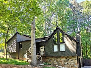 1302 Rolling Green Dr, Acworth, GA 30102