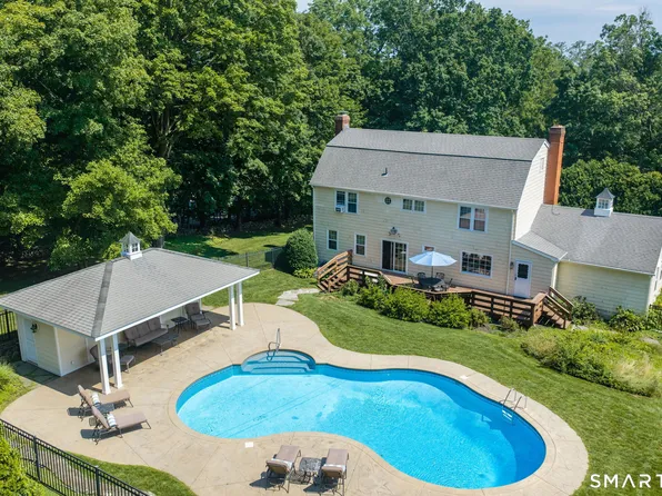 100 Sherley Place, Fairfield, CT 06825