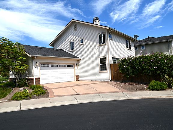 3rd image of 4953 El Carro Ln