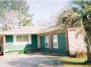 102 Doris Ct, Ladson, SC 29456