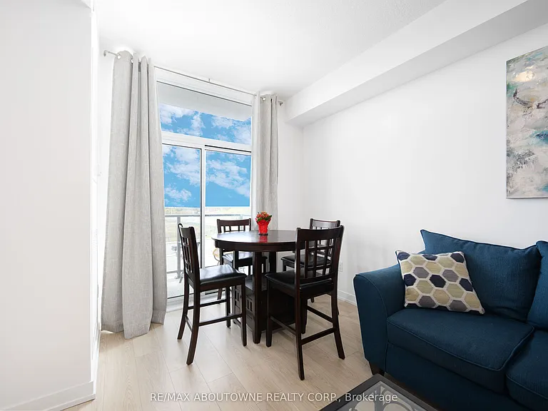450 Dundas St E #334 — Photo 17