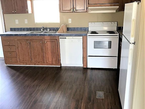 3rd image of 6612 Blackbird Dr
