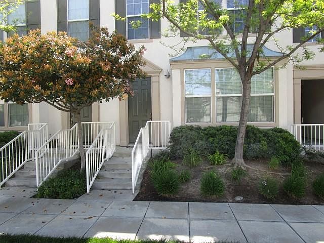 1st image of 27030 Victoria Ln Unit 75