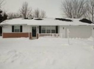2349 N Sumac Dr, Janesville, WI 53545
