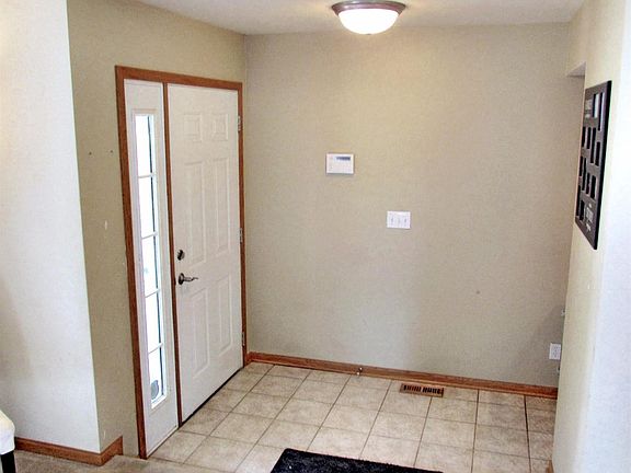 2nd image of 411 Edgewater Dr