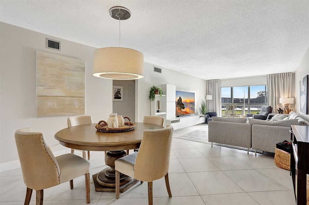 2802 Victoria Way #E2