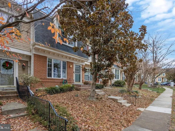 6610 Cypress Point Rd, Alexandria, VA 22312