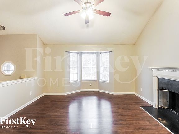 5th image of 1237 Regal Heights Dr