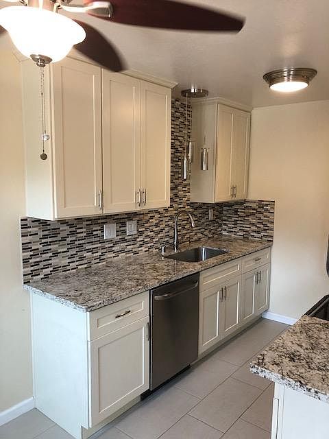 1st image of 12 Coleman Pl #3