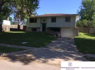 13549 Z St, Omaha, NE 68137