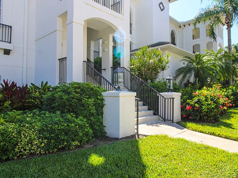 825 Bentwater Cir #101 — Photo 13