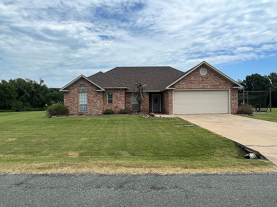 1st image of 7 Hunnington Dr